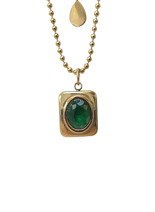 Emerald Majesty - Necklace in 18k Gold Plating