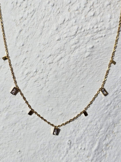 Glimmer Geometry - Necklace in 18k Gold Plating