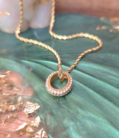 Eternal Glow - Necklace in 18k Gold plating