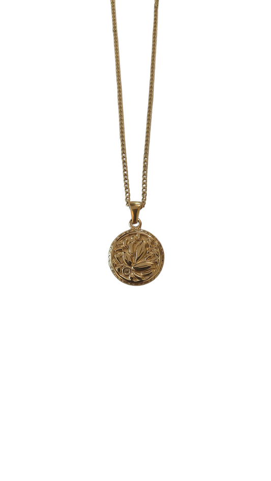 Golden Bloom - Necklace in 18k Gold Plating