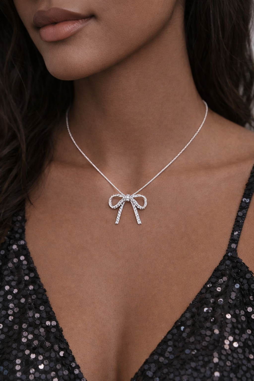 Domià Bow Necklace